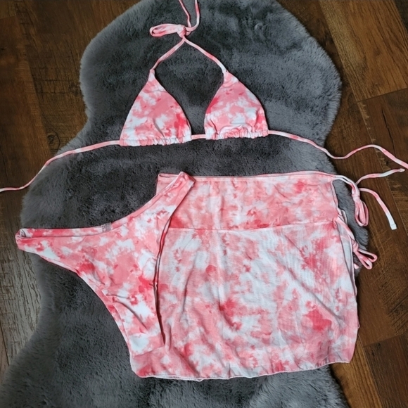 Triangle Tie Dye 3 Piece Bikini Set with Skirt - Picture 5 of 8